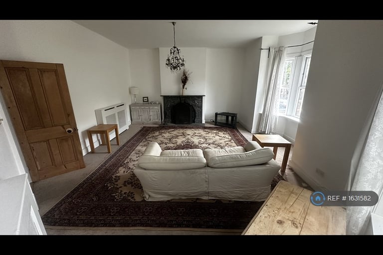 4 bedroom house in Sheffield Road, Hyde, SK14 (4 bed) (#1631582)