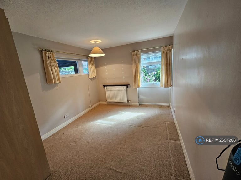 3 bedroom house in St Marys Gardens, Chichester, PO19 (3 bed) (#2604208)