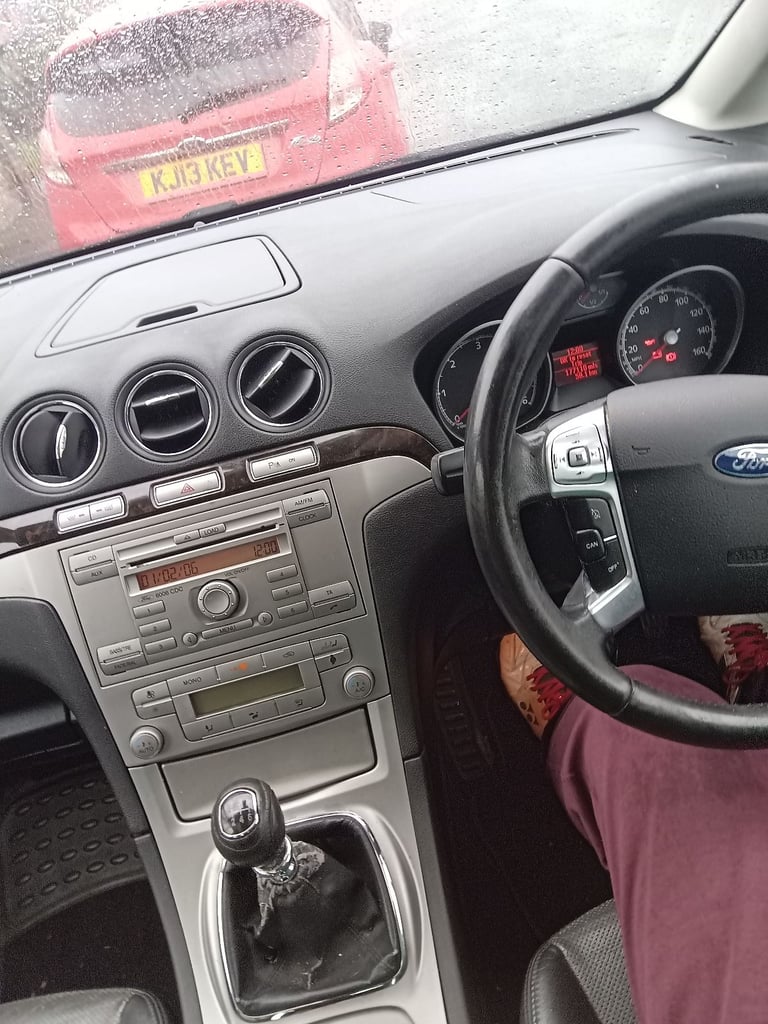 Ford Galaxy Ghia 2.0 diesel for spares or repairs