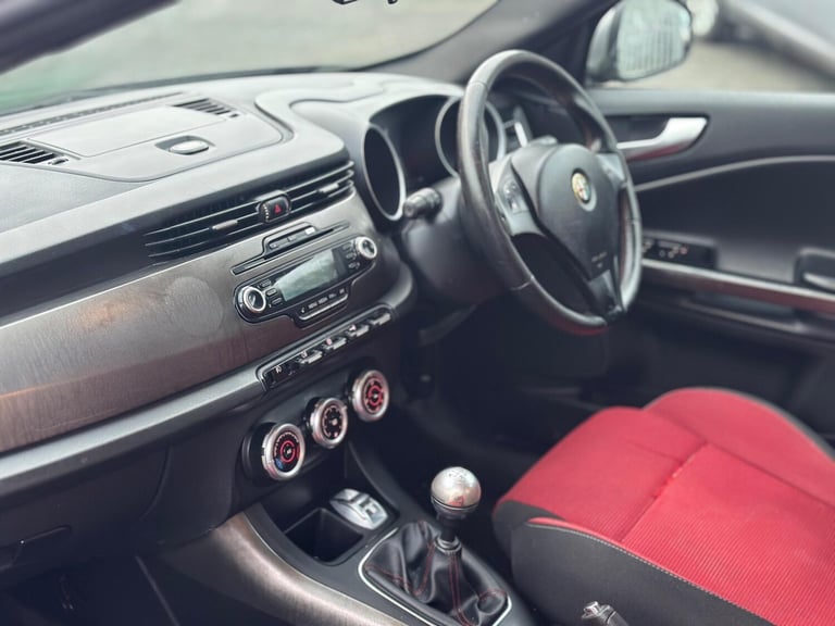 2014 Alfa Romeo Giulietta 1.6 JTDM-2 Collezione 5dr HATCHBACK DIESEL Manual