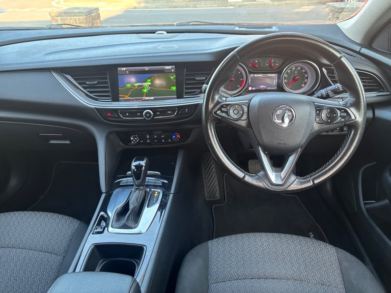 Vauxhall, INSIGNIA, Hatchback, 2018, Other, 1598 (cc), 5 doors
