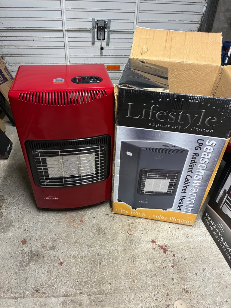 Portable LPG heater and Gas bottle