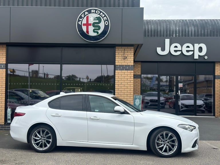 2022 Alfa Romeo Giulia 2.0 TB Sprint 4dr Auto SALOON Petrol Automatic
