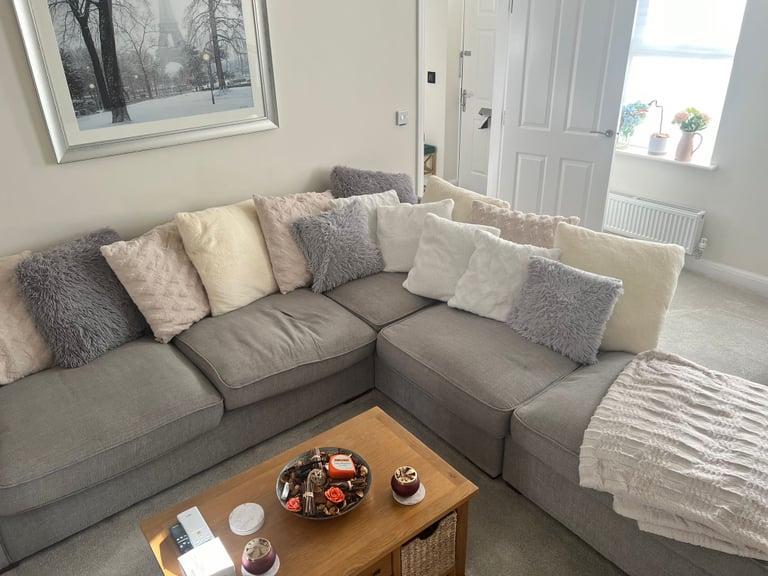 Corner Sofa In Bedford Bedfordshire