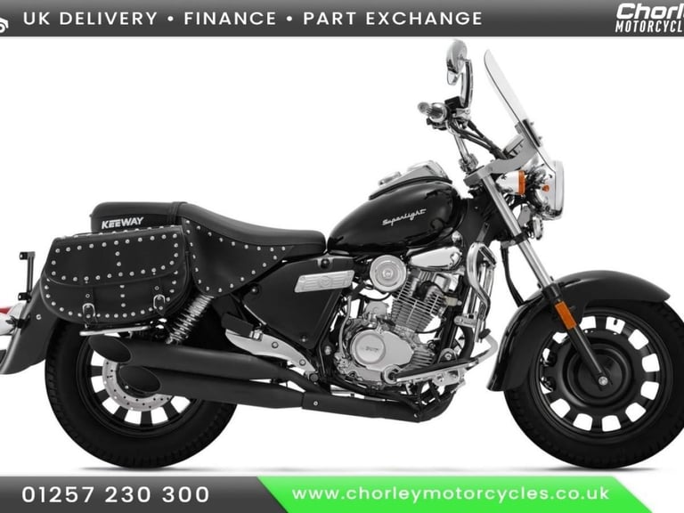 Keeway Superlight 125cc SE **INCLUDES LUGGAGE, SCREEN AND ENGINE BARS**