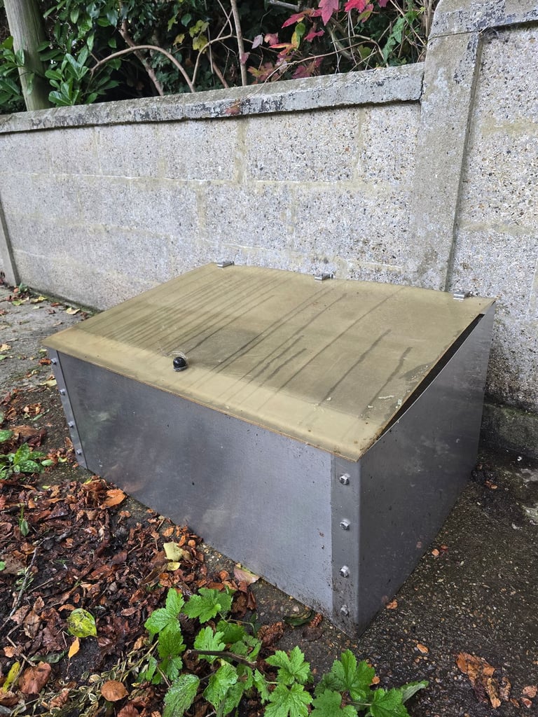 image for Garden Aluminium Alloy Metal Cloche Perspex Top Seeds Plants