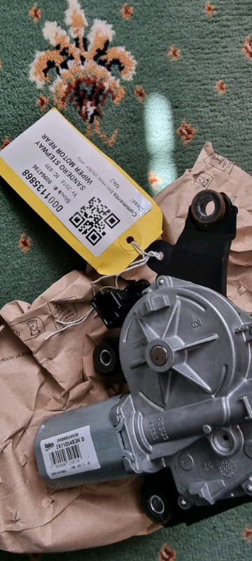 Dacia Sandero Stepway Rear Wiper Motor.