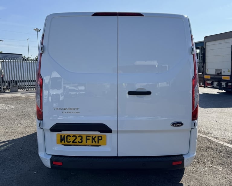 2023 Ford Transit Custom 2.0 EcoBlue 130ps Low Roof Trend 9 Seat MPV MPV Diesel Manual