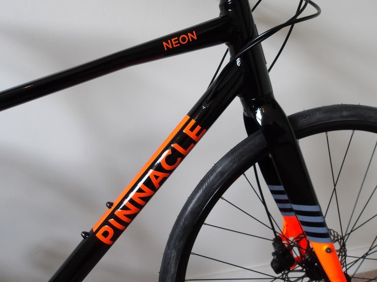 Pinnacle Dolomite Pinnacle Neon 2021 Hybrid Bike Review Bicycle