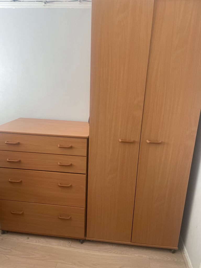 Wardrobe &chester draws 