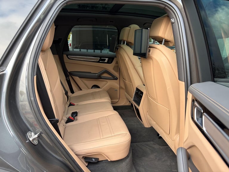 2022 Porsche Cayenne S 5dr Tiptronic S ESTATE PETROL Automatic