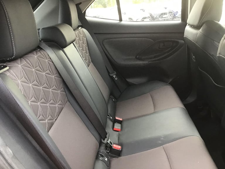 2022 Toyota Yaris Cross 1.5 VVT-h Excel SUV 5dr Petrol Hybrid E-CVT Euro 6 (s/s) (116 ps) HATCHBA...