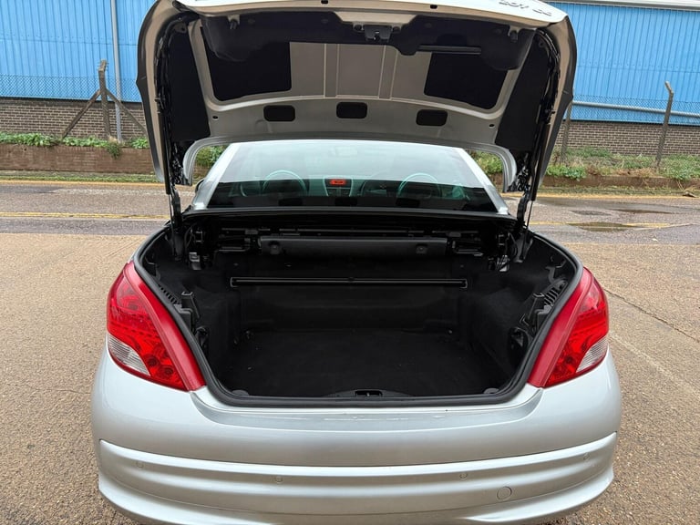  Peugeot 207 CC 1.6 VTi GT Tiptronic Euro 5 2dr Petrol Automatic