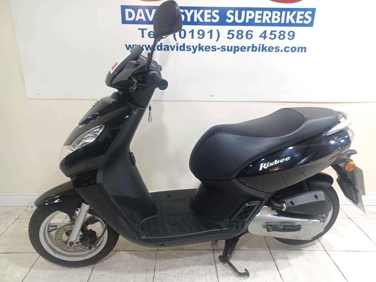 Peugeot Kisbee 50CC SCOOTER   72-REG 10140KLM  IDEAL 16YRS  £1599.OTR
