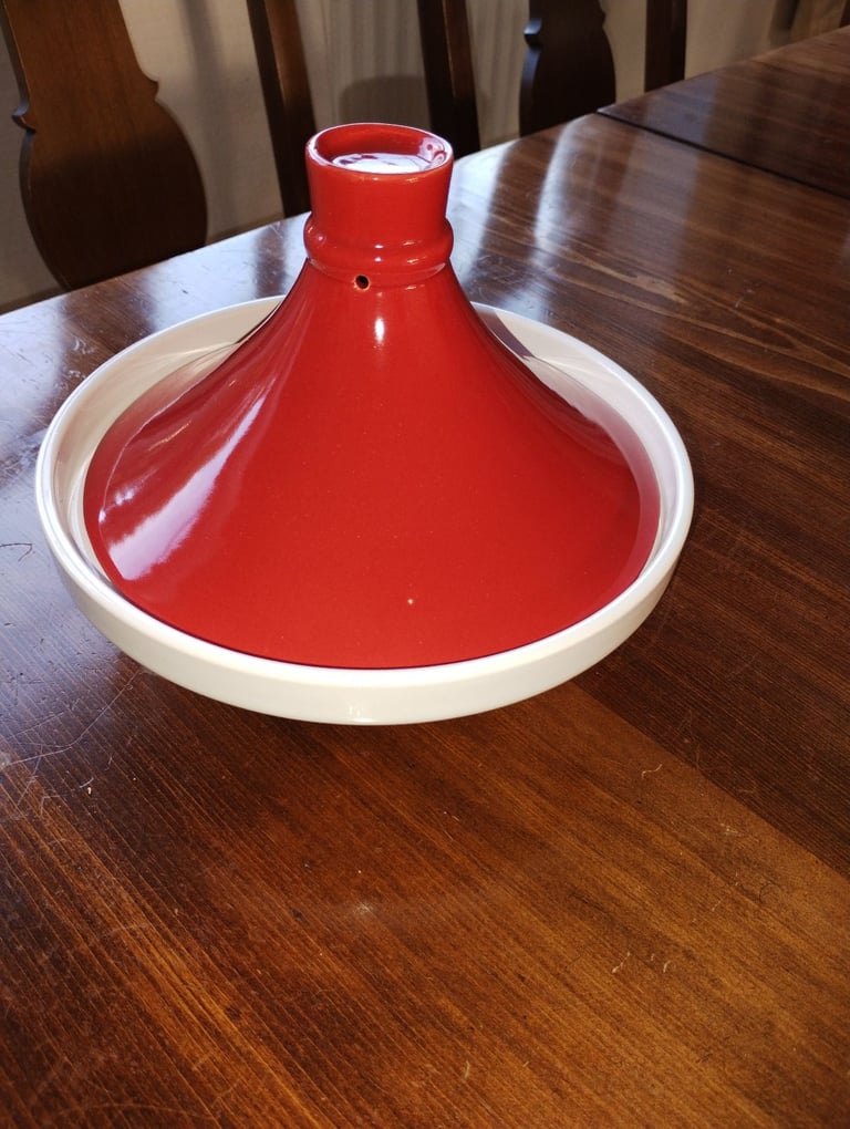 image for Red top Tagine