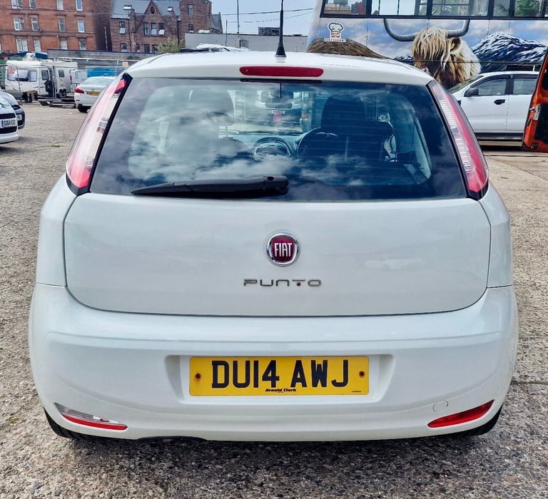 2014 Fiat Punto 1.2 Easy 3dr HATCHBACK Petrol Manual