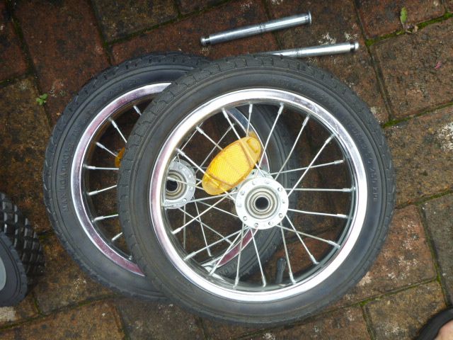 3 Wheel Dog Pushchair As New