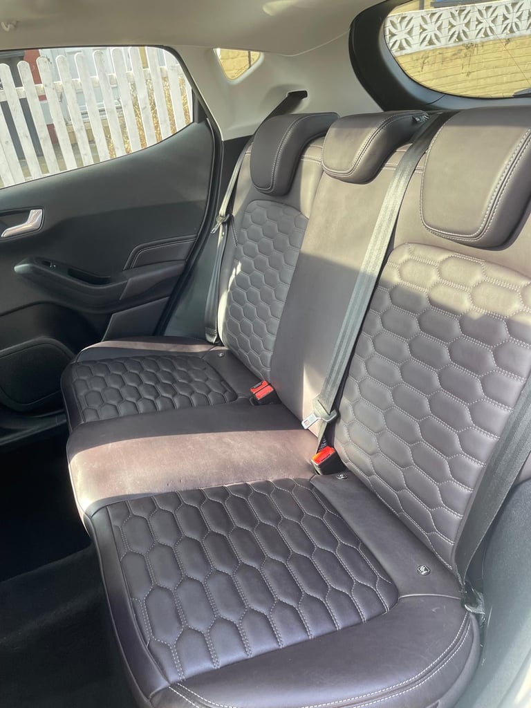 Ford, FIESTA VIGNALE, Hatchback, 2018, Damaged Salvage Repairable 2 owners,