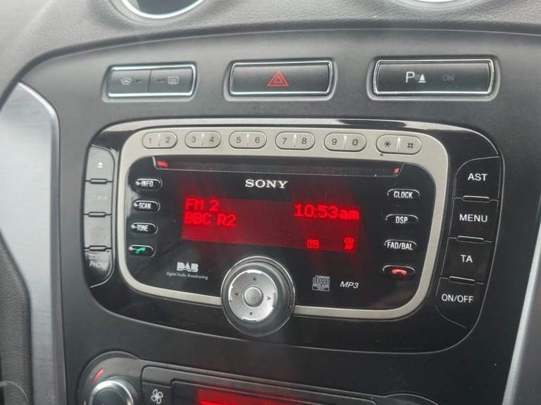 2011 Ford Mondeo 2.0T EcoBoost Titanium X Hatchback 5dr Petrol Powershift Euro 5 (203 ps) Hatchba...