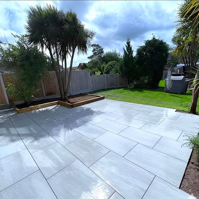 PORCELAIN 'STONE' PAVING - 20MM - KANDALA GREY - 600MM X 900MM (IND) (40 PCS/PACK)
