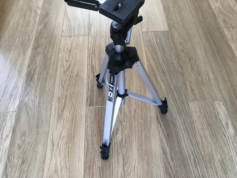 CAMERA TRIPOD made from light weight aluminium 