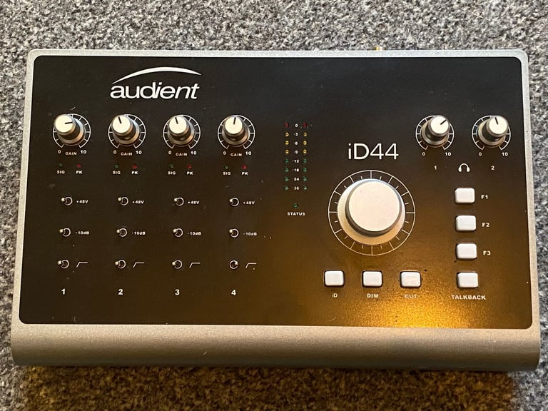 image for Audient ID44 Audio Interface 