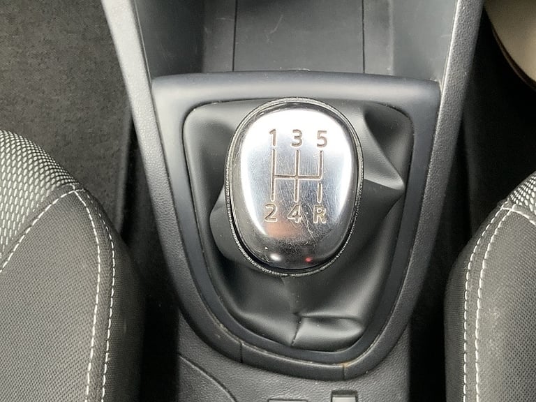 2023 Renault Clio DCI 90 Hatchback Diesel Manual