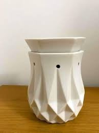 image for Scentsy alabaster warmer (new and boxed)