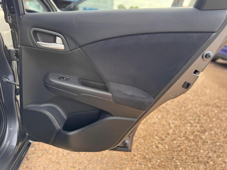 2012 Honda Civic Hatchback (2011 - 2015) Hatchback Petrol Manual