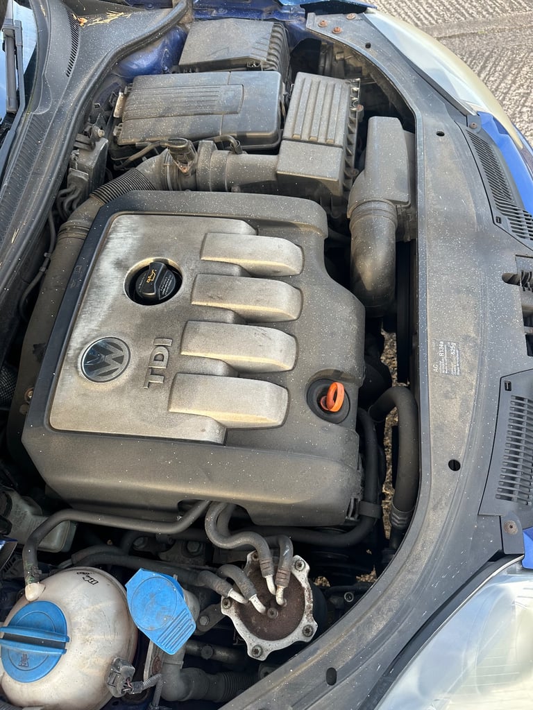 Volkswagen, GOLF, Hatchback, 2004, Manual, 1968 (cc), 3 doors