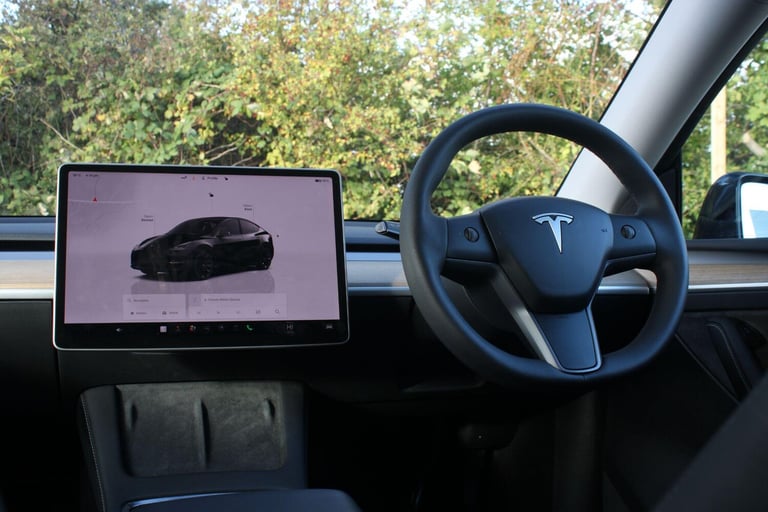 2022 Tesla Model Y (Dual Motor) Long Range Auto 4WDE 5dr MPV Electric Automatic