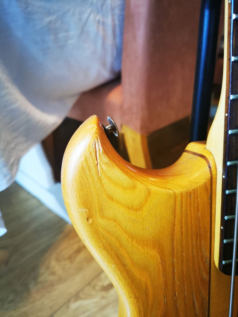 Westone Thunder 1a Vintage Bass Guitar 