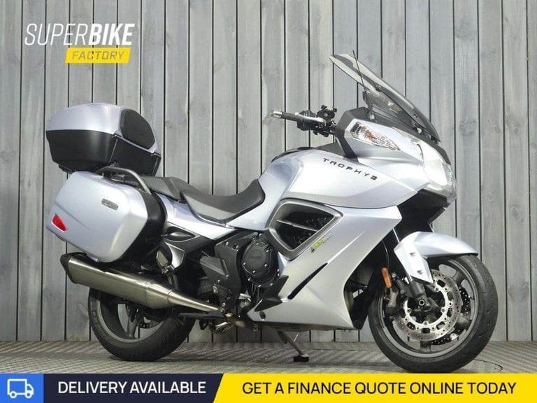 2014 14 TRIUMPH TROPHY 1200 SE