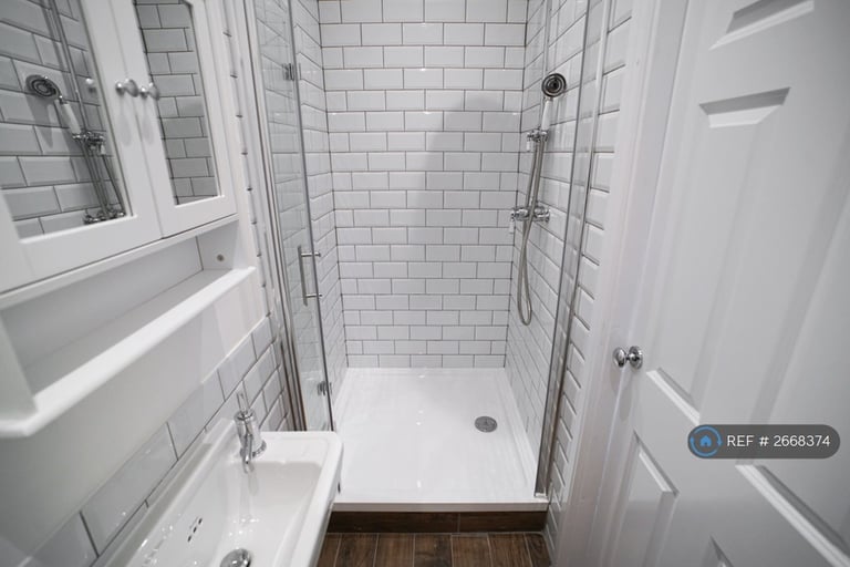 4 bedroom house in Hitchman Road, Leamington Spa, CV31 (4 bed) (#2668374)