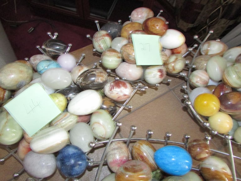 HUGE Collection of 315 x Various Marble / Onyx / Alabaster Eggs