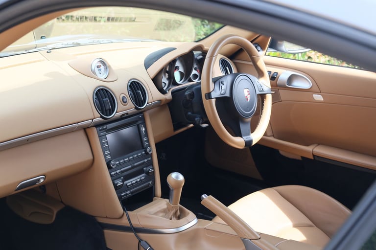 987.2 Porsche CAYMAN S, 2010, Manual, 3.4L