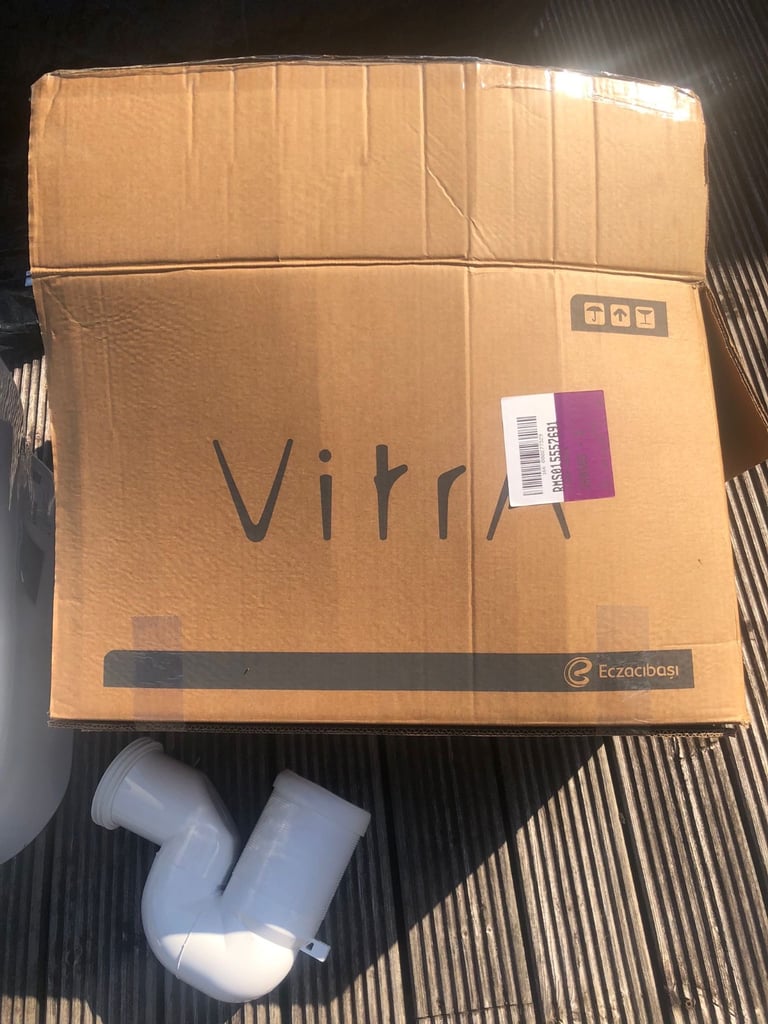 Toilet bowl and waste pipe *BRAND NEW*