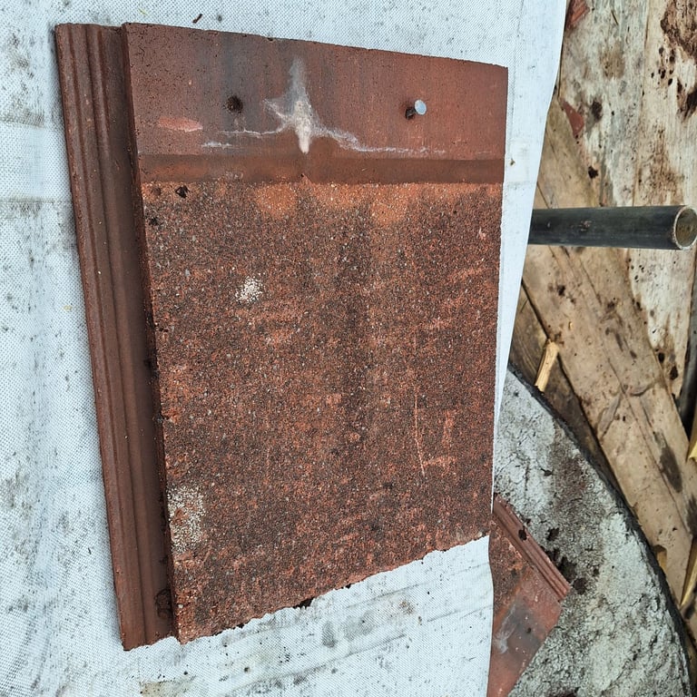 image for Terracotta concrete roof tiles 