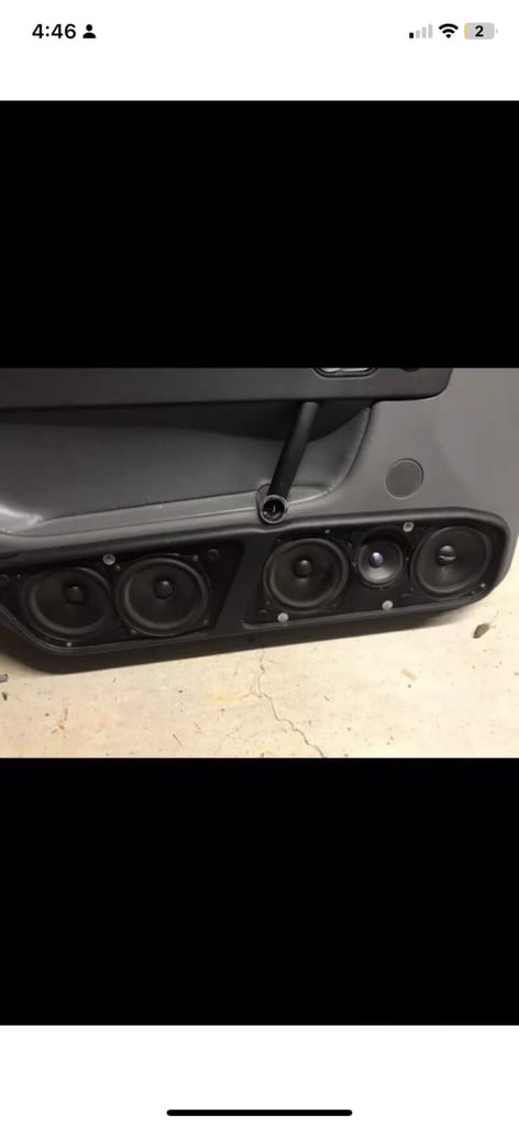 Audi TT jehnert speakers set up
