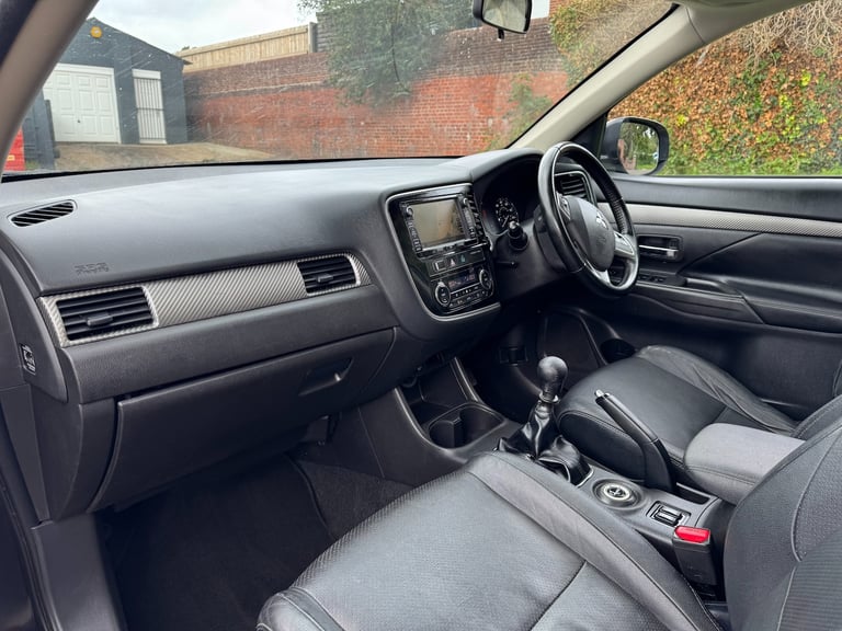 2014 Mitsubishi Outlander 2.2 DI-D GX4 SUV 5dr Diesel Manual 4WD Euro 5 (s/s)