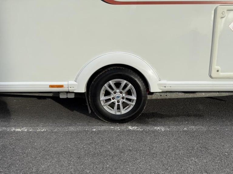2017 BAILEY UNICORN VIGO LUXURY TOURING CARAVAN