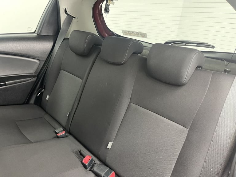 2017 Toyota Yaris 1.33 Dual VVT-i Design Hatchback 5dr Petrol Manual Euro 6 (Safety Sense) (9 Hat...