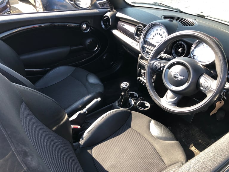 2011 MINI Convertible 1.6 Cooper [122] 2dr CONVERTIBLE Petrol Manual