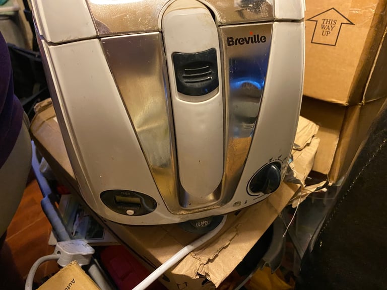 Breville Digital Deep fat fryer VDF 108