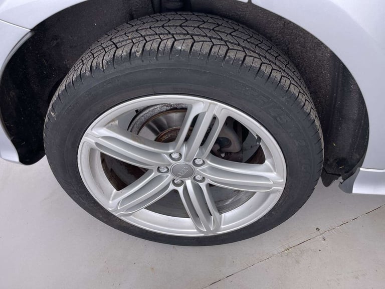 2014 Audi Q5 2.0 TDI S line Plus SUV 5dr Diesel S Tronic quattro Euro 5 (s/s) (177 ps) S SUV Dies...