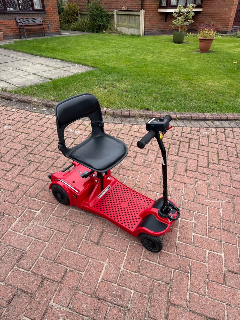 Pro rider folding mobility scooter
