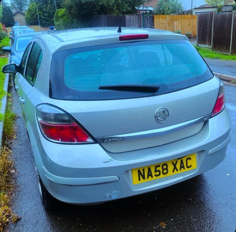 Astra AUTOMATIC Satnav Ulez free great runner 