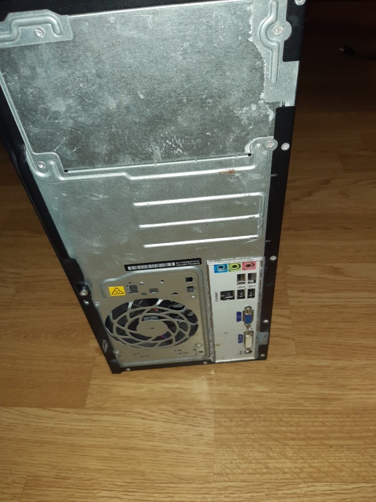 HP Compaq Desktop PC - AMD 1.4GHz CPU, 4GB RAM, 500GB SATA HDD, DVD