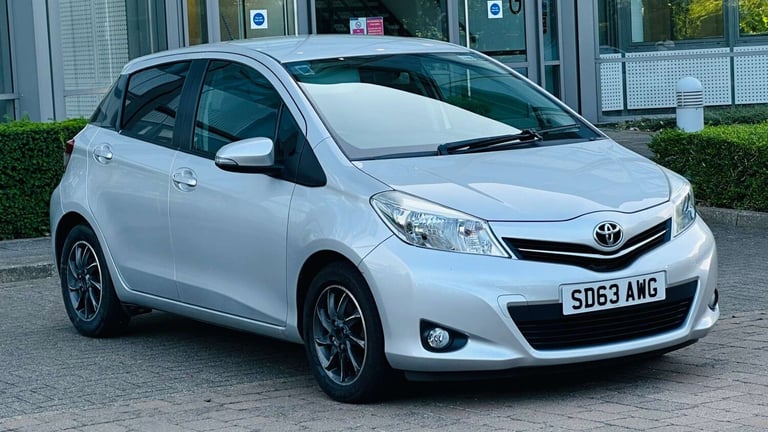 2013 Toyota Yaris 1.0 Yaris Edition VVT-i 5dr Hatchback Petrol Manual