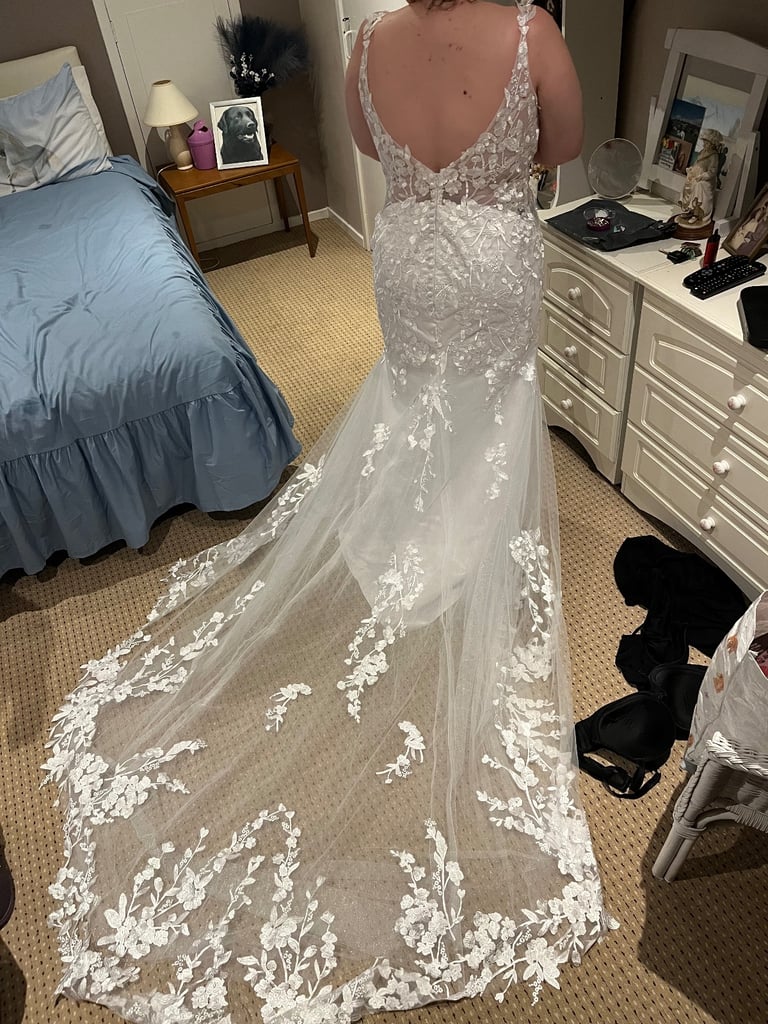 Wedding dress